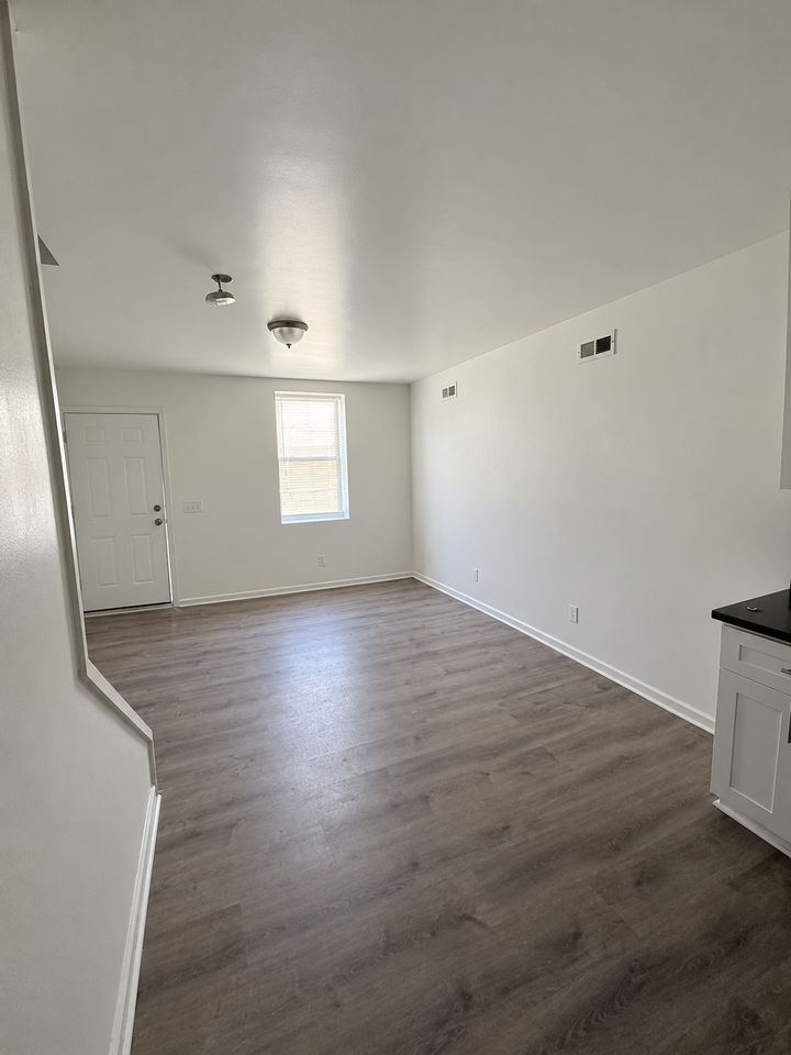 3135 N Bambrey St #NA - Photo 2 of 8