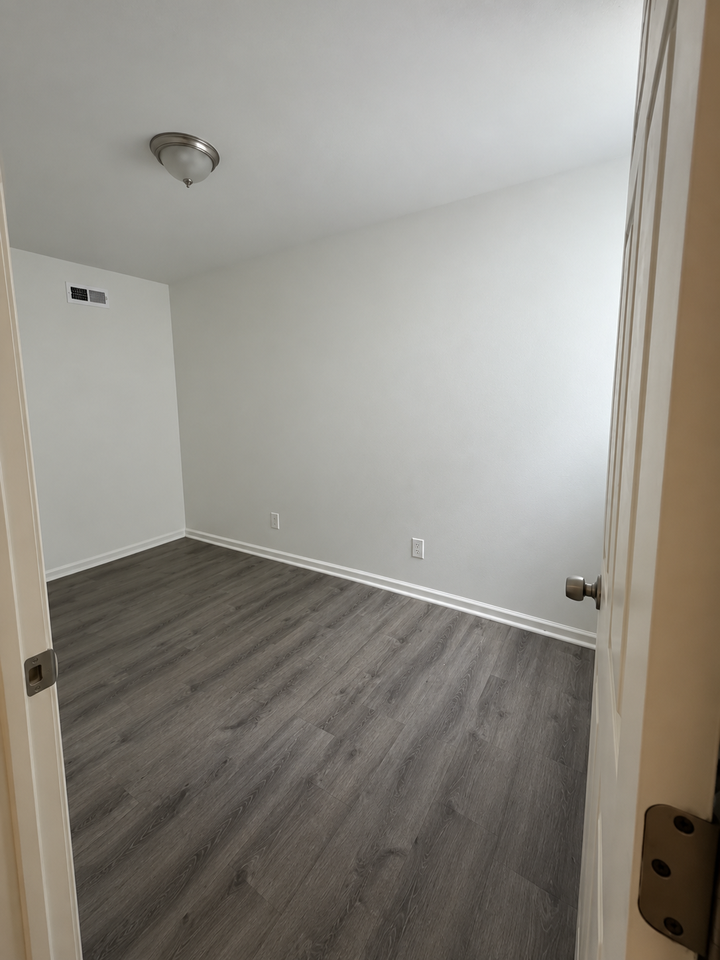 3135 N Bambrey St #NA - Photo 4 of 8