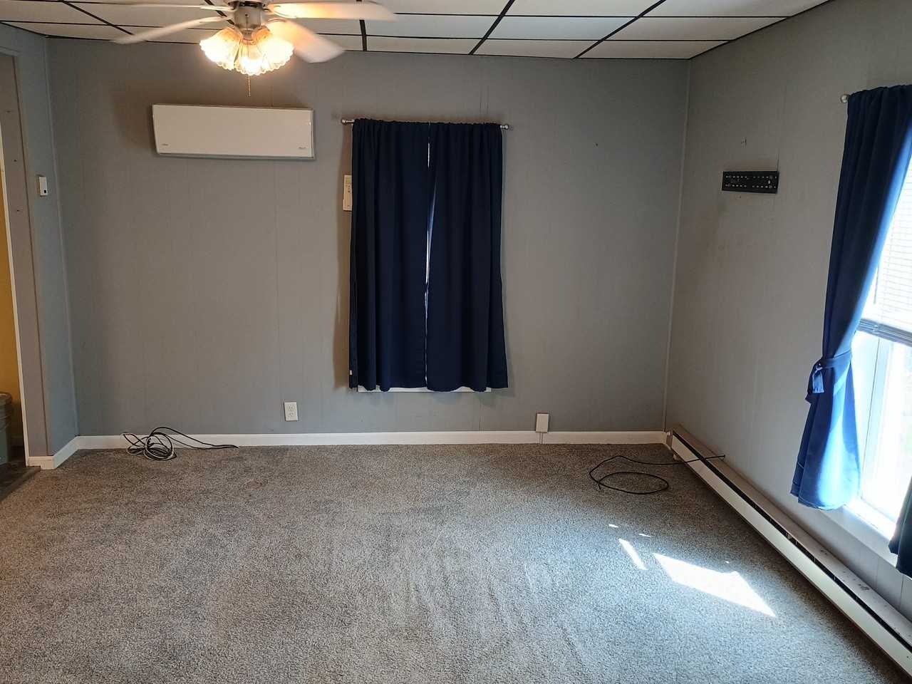572 Maple Ave #NA - Photo 4 of 19