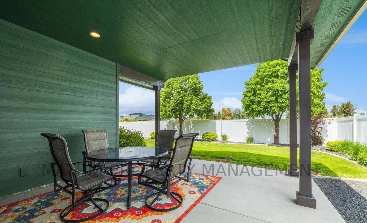 10939 N Seaside St #NA - Photo 4 of 16