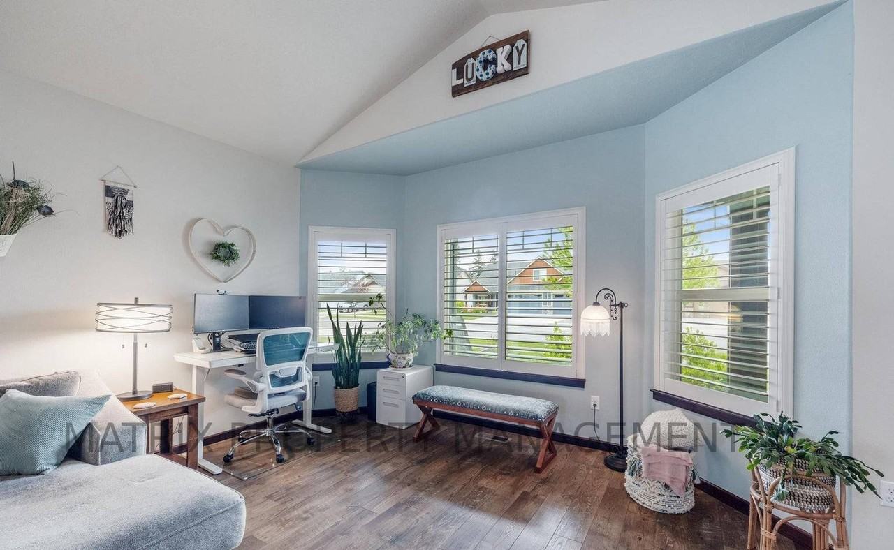 10939 N Seaside St #NA - Photo 6 of 16
