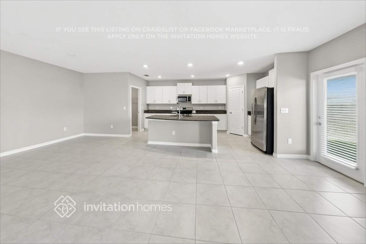 11259 Riley Pines Cir - Photo 5 of 21