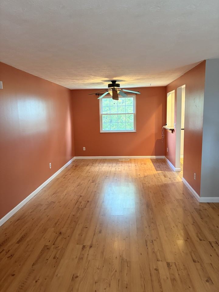 11510 Lincolnshire Drive - Photo 3 of 44