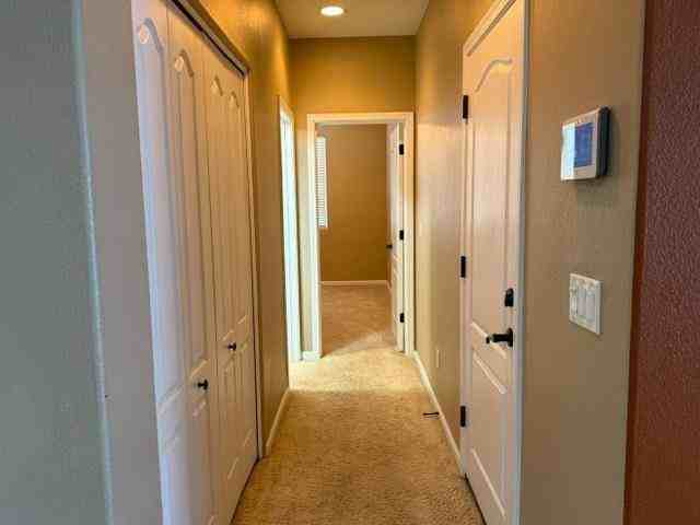 401 Anjou Circle - Photo 5 of 7