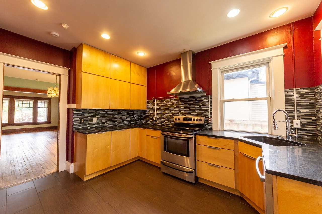 2621 N York St #1 - Photo 6 of 31