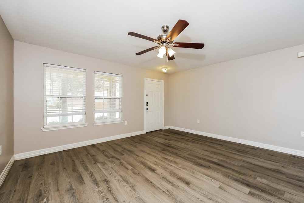 201 Green Meadows Rd - Photo 4 of 16