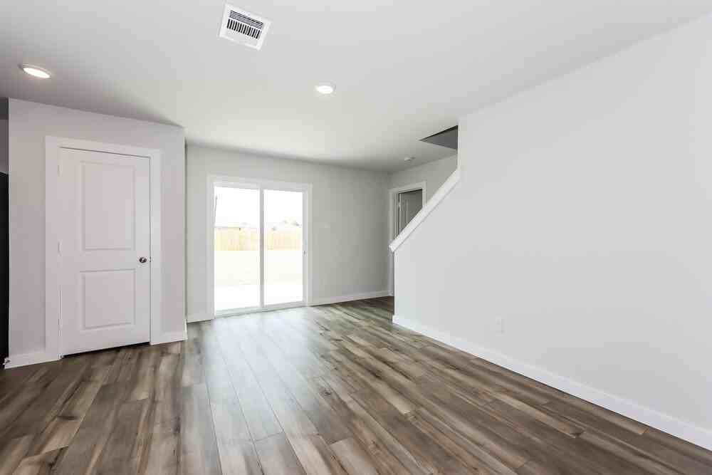 3027 River Birch Dr - Photo 7 of 17