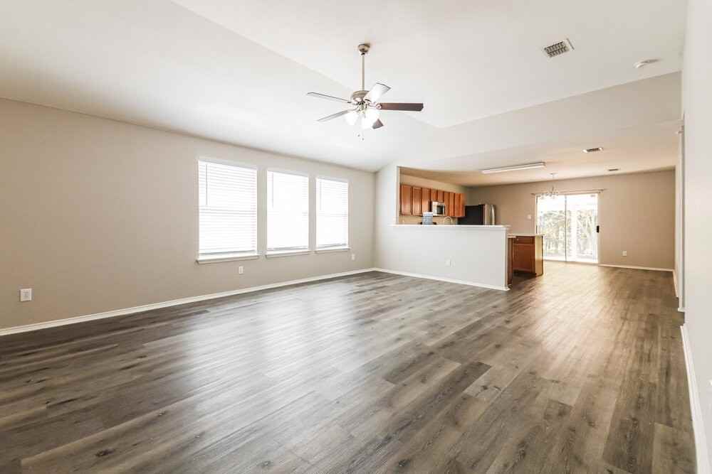 1410 Post Oak Trl - Photo 3 of 16