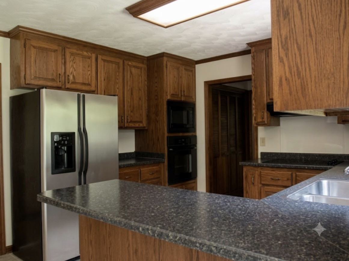 2705 1 Iron Street - Photo 2 of 20