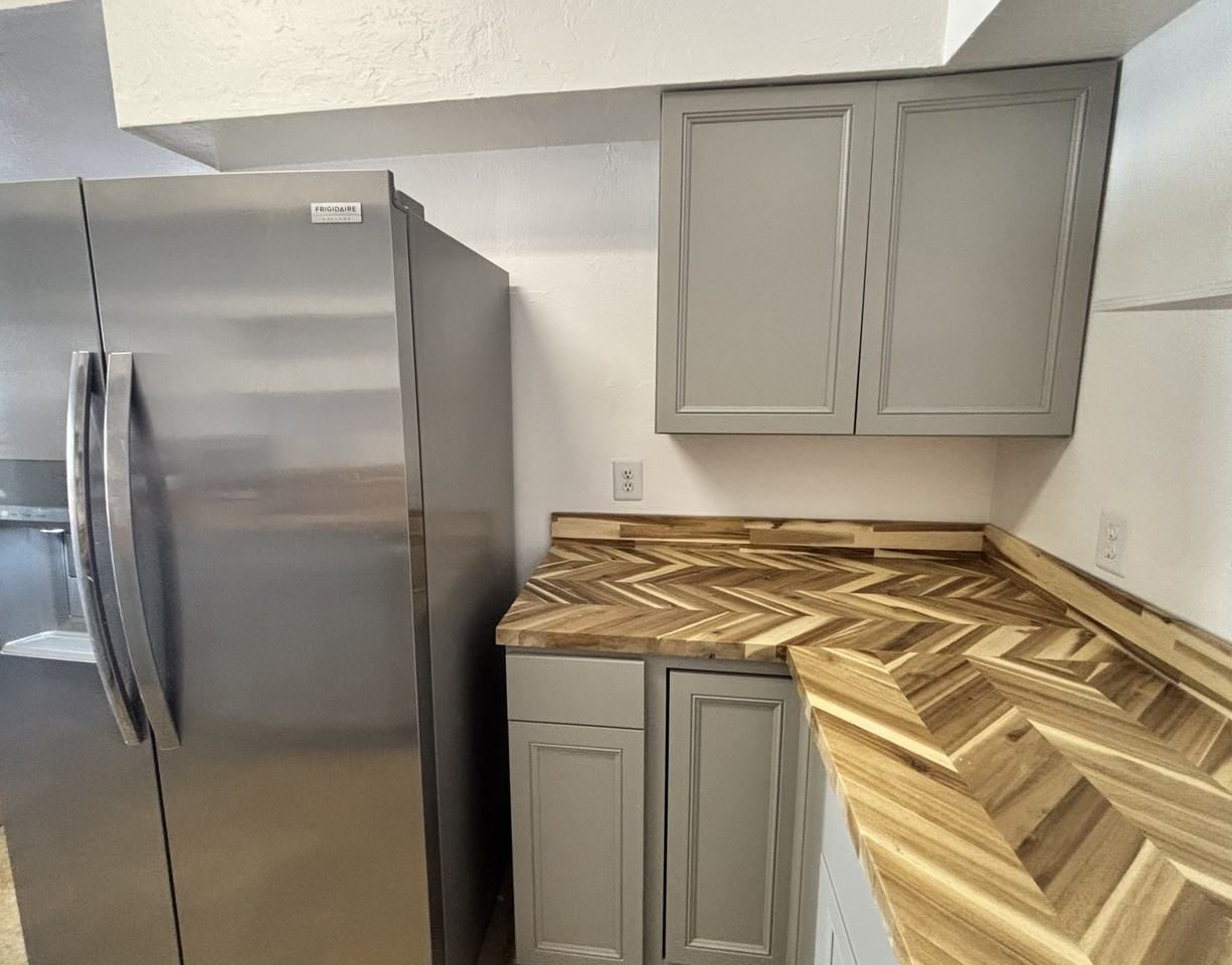 11999 W Grier Rd #1 - Photo 5 of 19