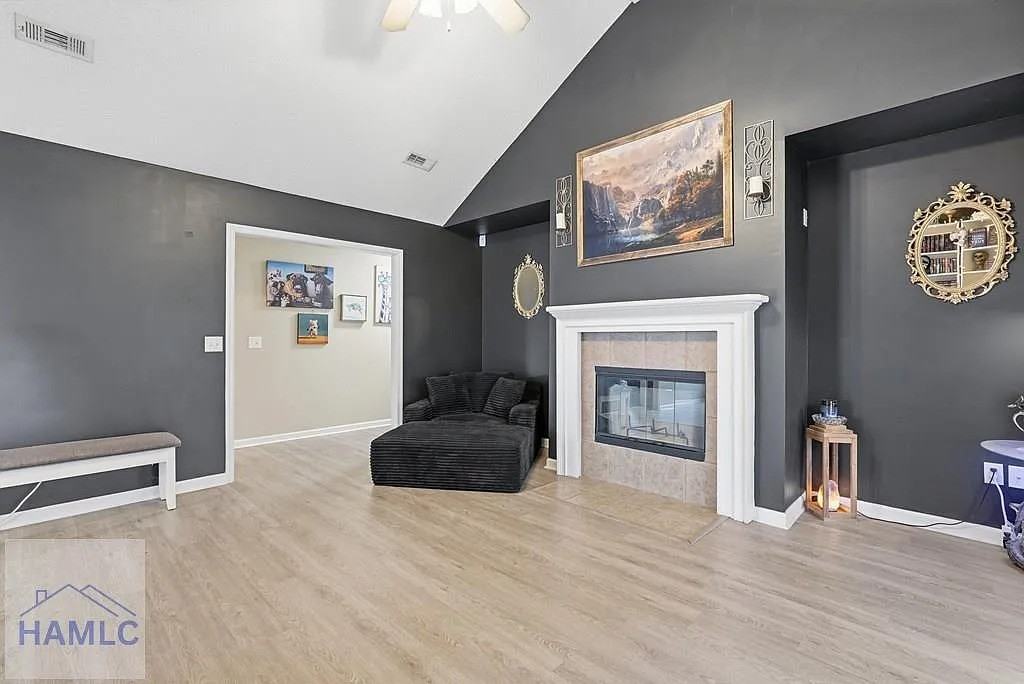 211 Wentworth Way #1 - Photo 3 of 10