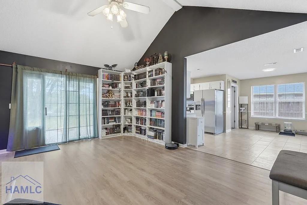 211 Wentworth Way #1 - Photo 4 of 10