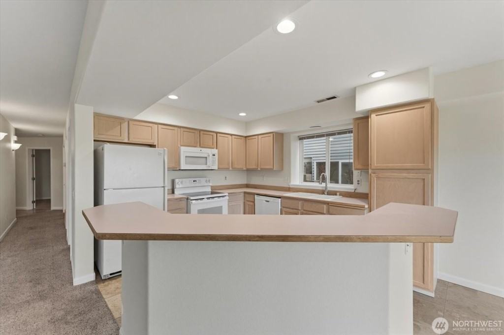 2305 W Woodin Ave #2E - Photo 6 of 31