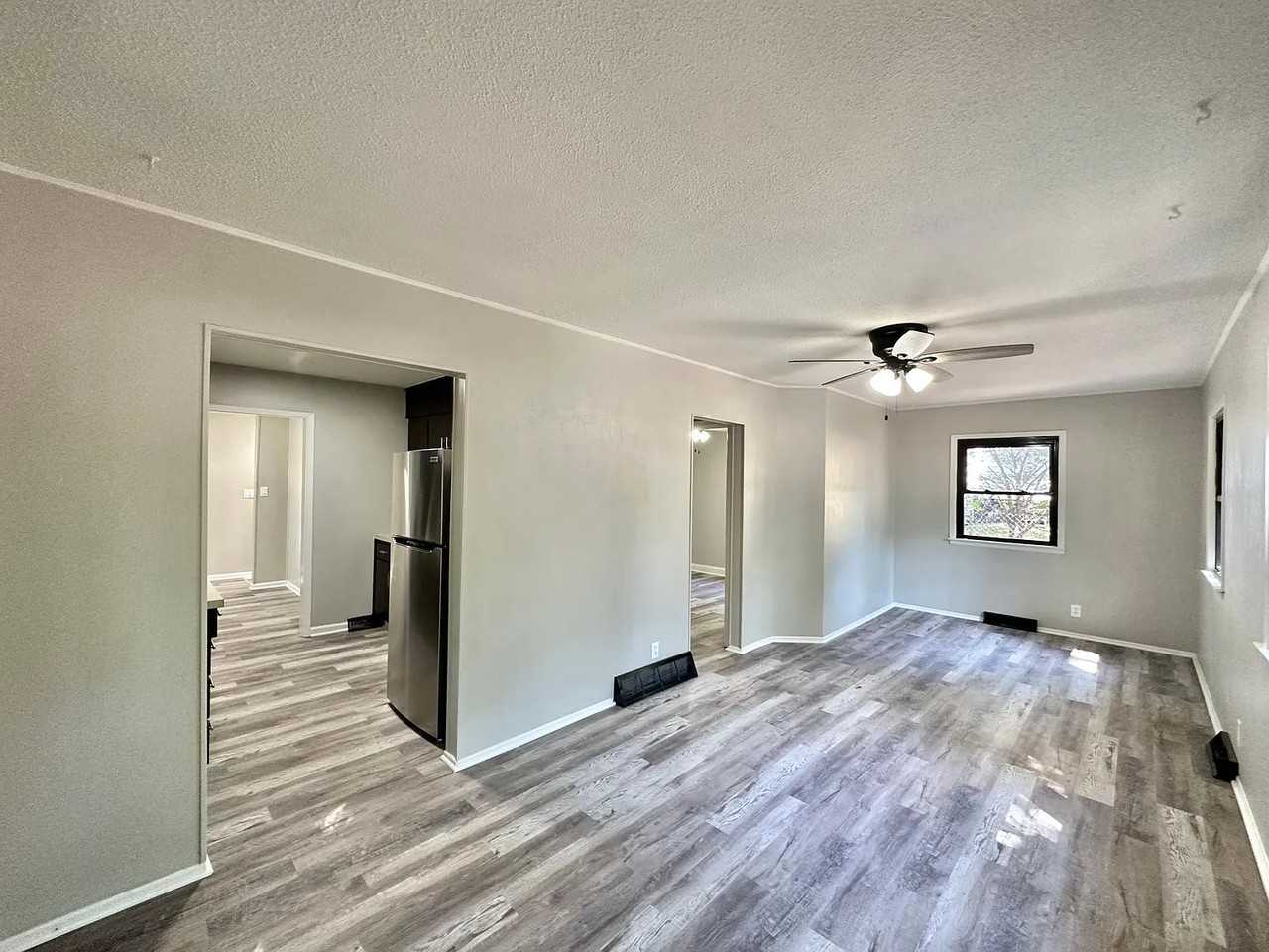 3412 Garfield Avenue - Photo 4 of 13