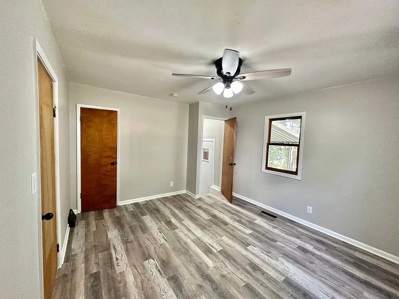 3412 Garfield Avenue - Photo 6 of 13