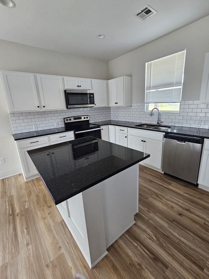 1812 E Village Estates Dr #1 - Photo 4 of 10