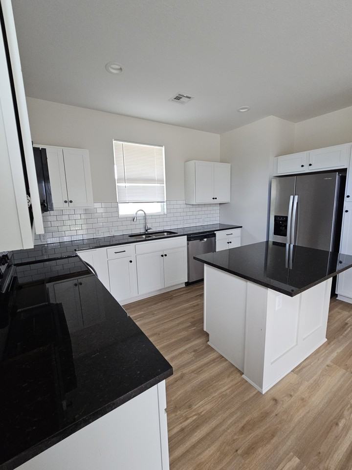 1812 E Village Estates Dr #1 - Photo 5 of 10