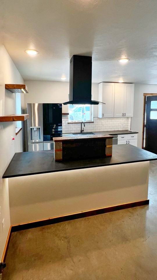 877 S Grant St #1 - Photo 3 of 27