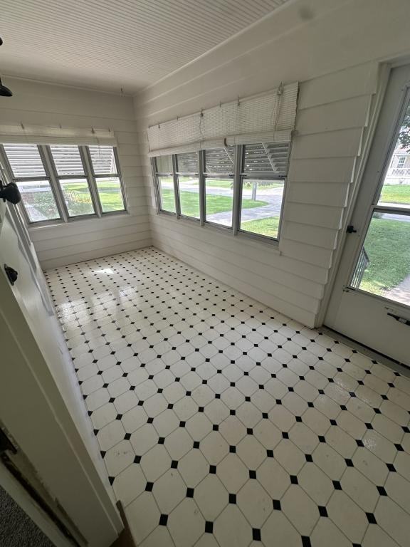 730 Maywood Ave - Photo 2 of 14