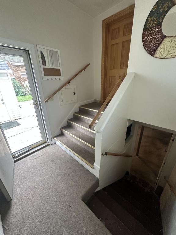 730 Maywood Ave - Photo 3 of 14