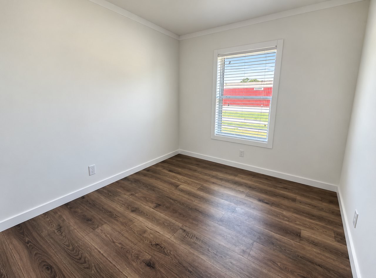 16105 Doyle Rd - Photo 4 of 9