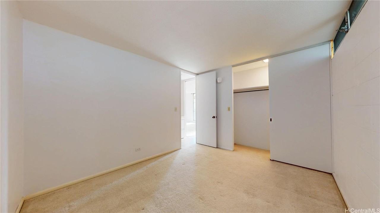 1015 Ala Napunani St #401 - Photo 5 of 25