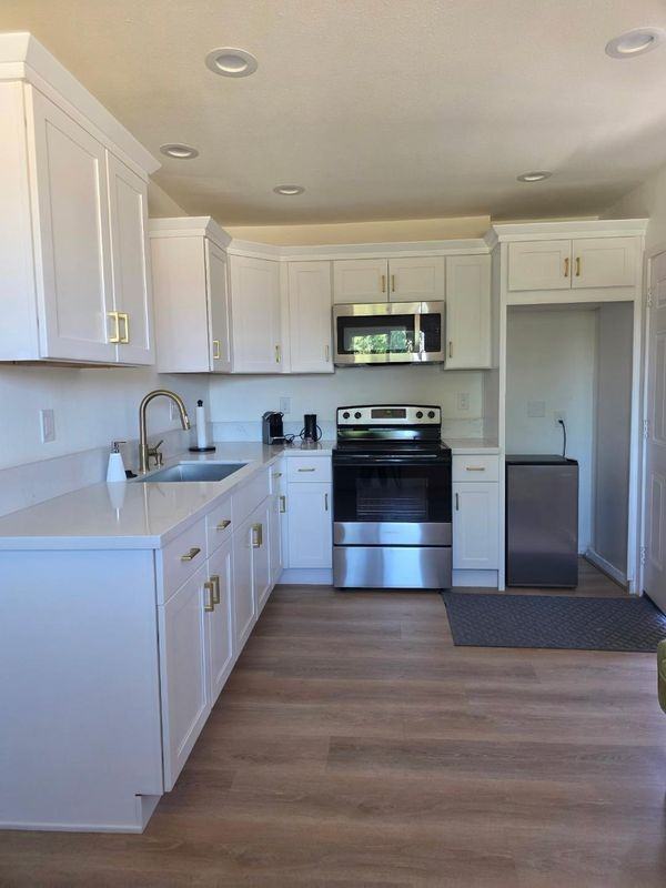 2380 Westcott Ave - Photo 2 of 4