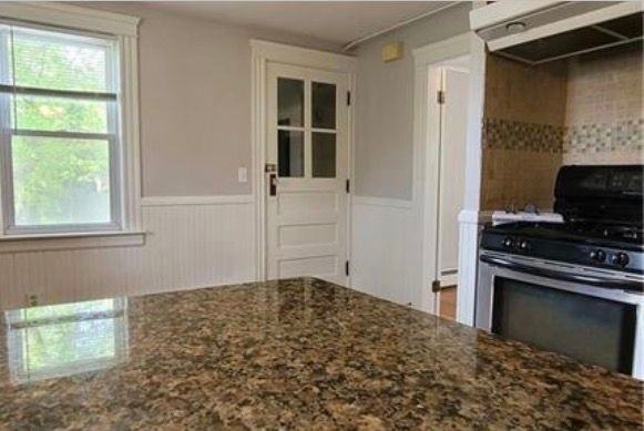 2 Thornton Ave - Photo 5 of 9