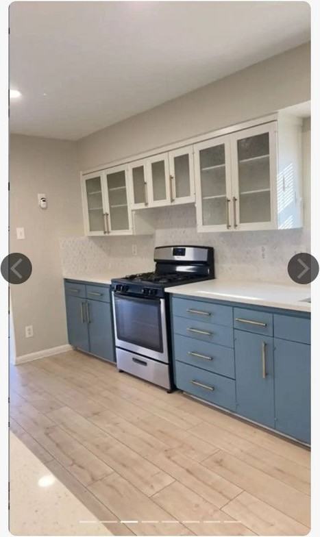3165 Lockmoor Ln - Photo 3 of 9