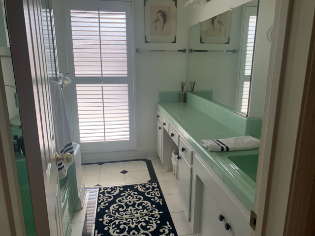1925 Montana Ave ##Apt - Photo 2 of 3