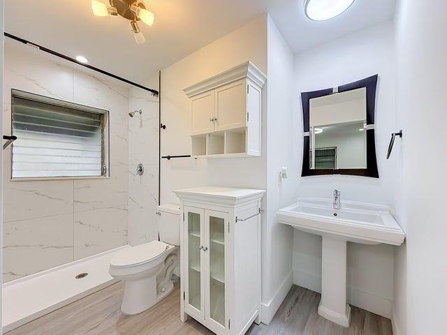 1110 Sw 31st St - Photo 6 of 20