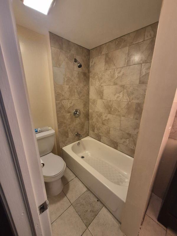 498 New Jersey Ave ##1 - Photo 4 of 5