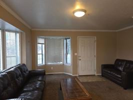 featured image of 949 N University Ave ##19