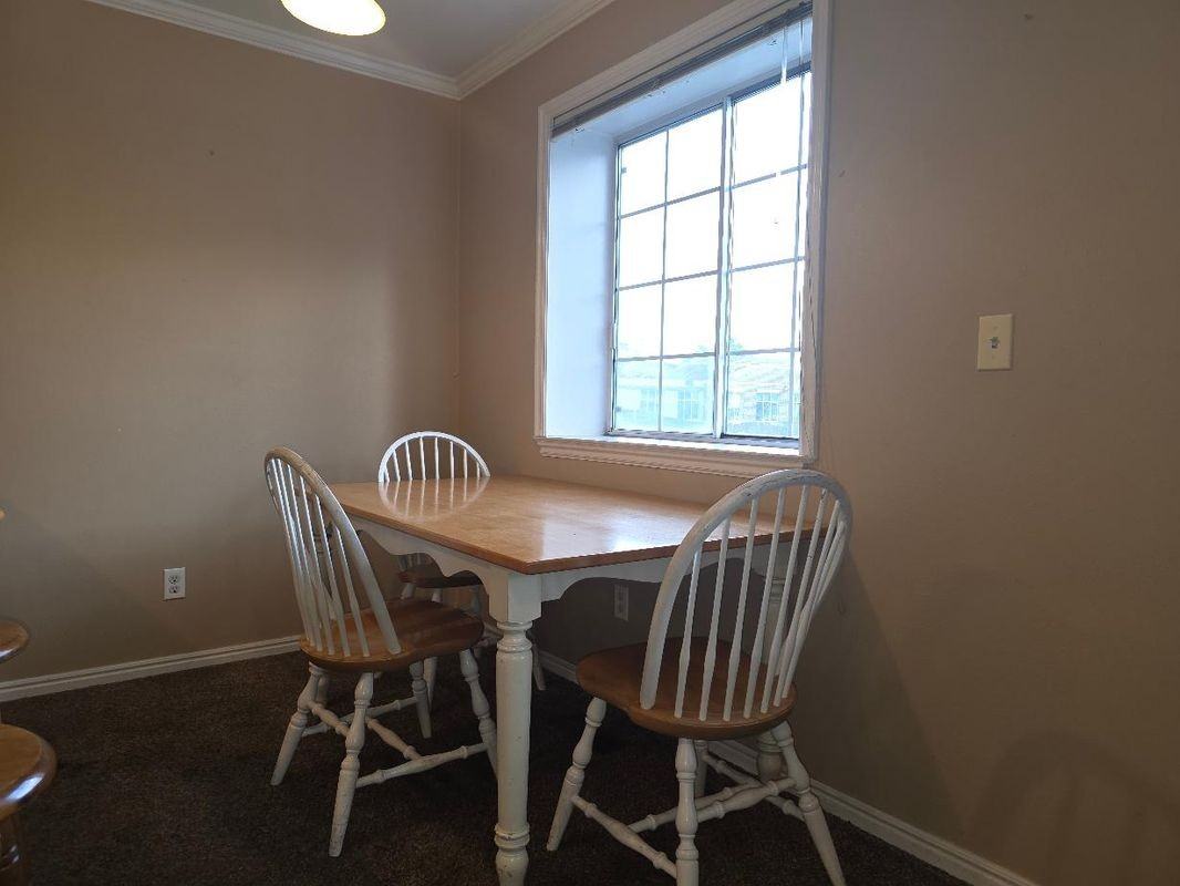 949 N University Ave ##19 - Photo 5 of 12