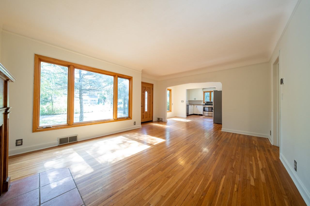 14510 Gleason Lake Dr - Photo 5 of 33