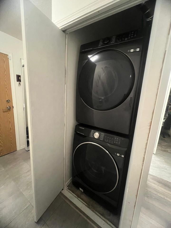 2915 Glen Drive #210 - Photo 6 of 13
