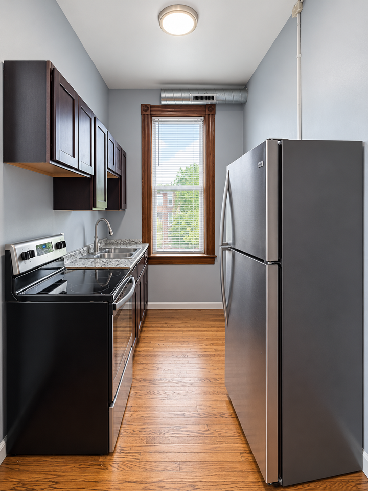 3420 Dunnica Ave #2F - Photo 4 of 11