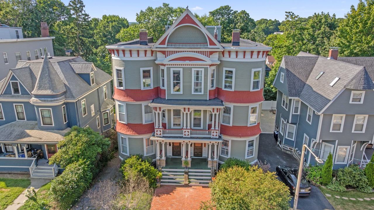 20 Mellen St #1