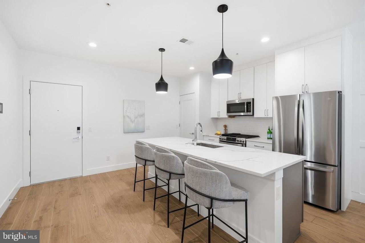 2234 11th St Nw - Photo 2 of 20
