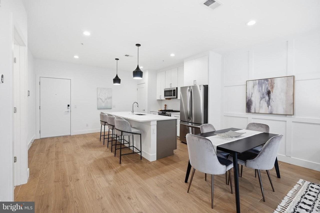 2234 11th St Nw - Photo 3 of 20