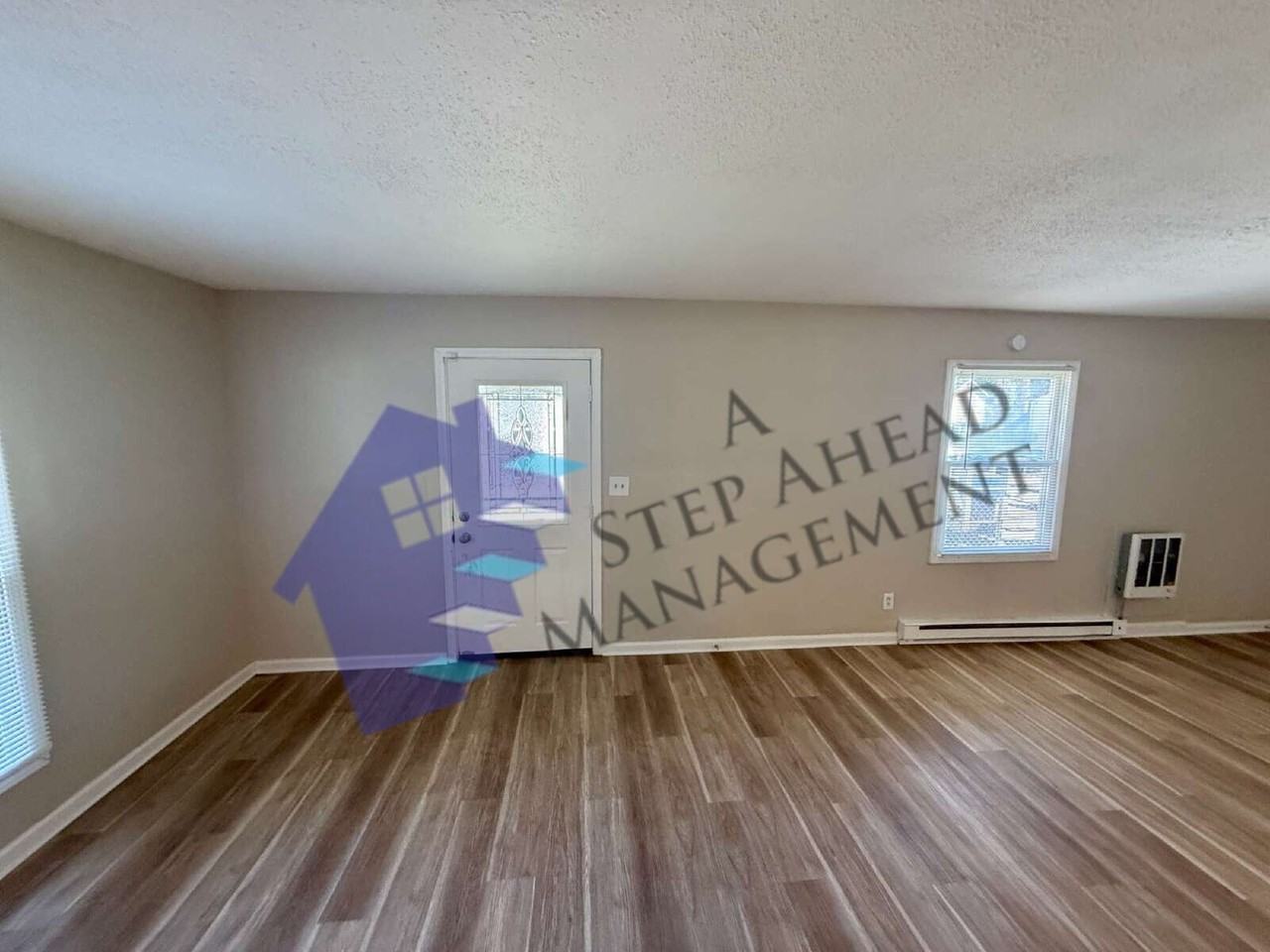 955 N Belmont Ave - Photo 3 of 22