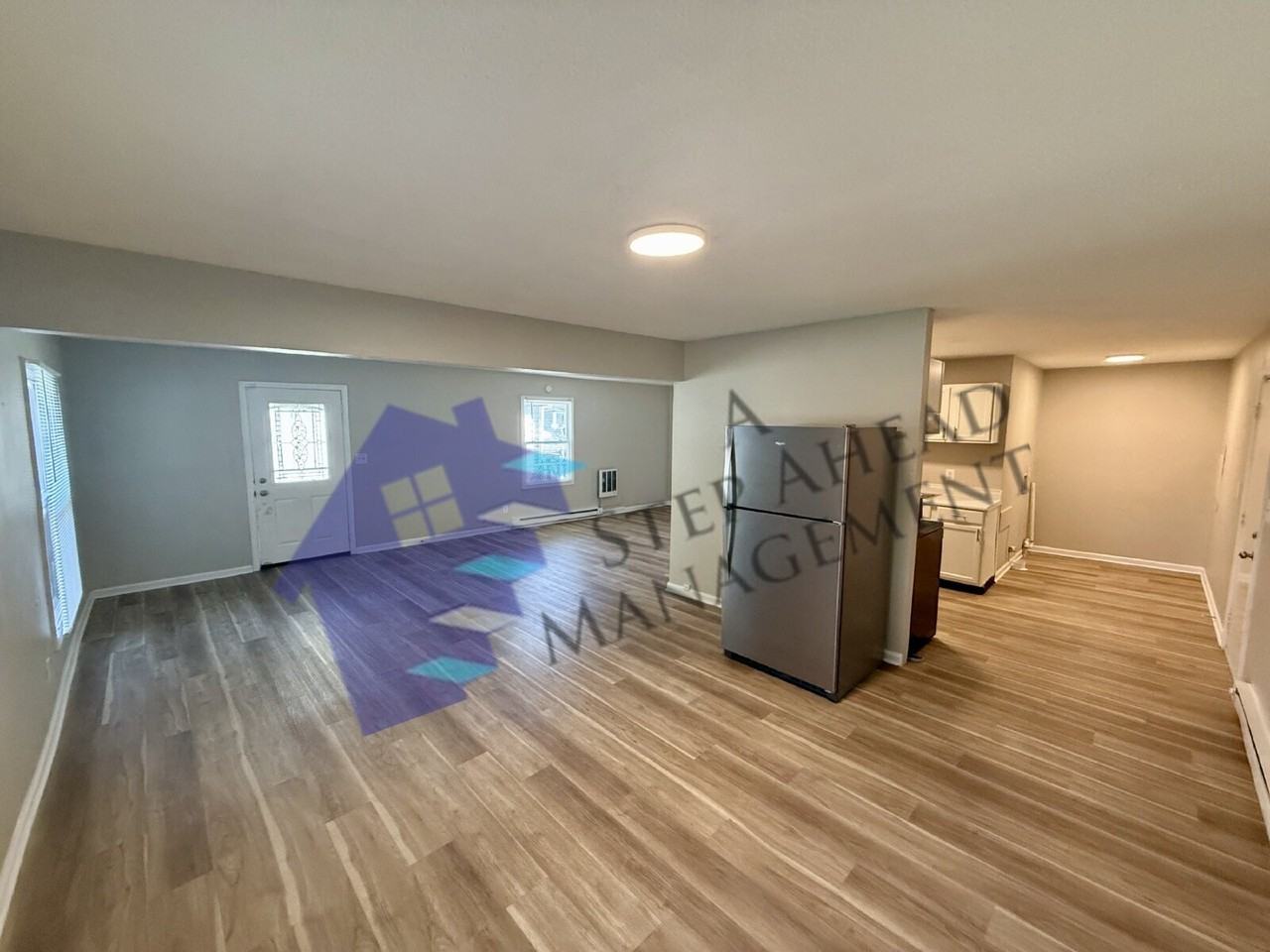 955 N Belmont Ave - Photo 6 of 22