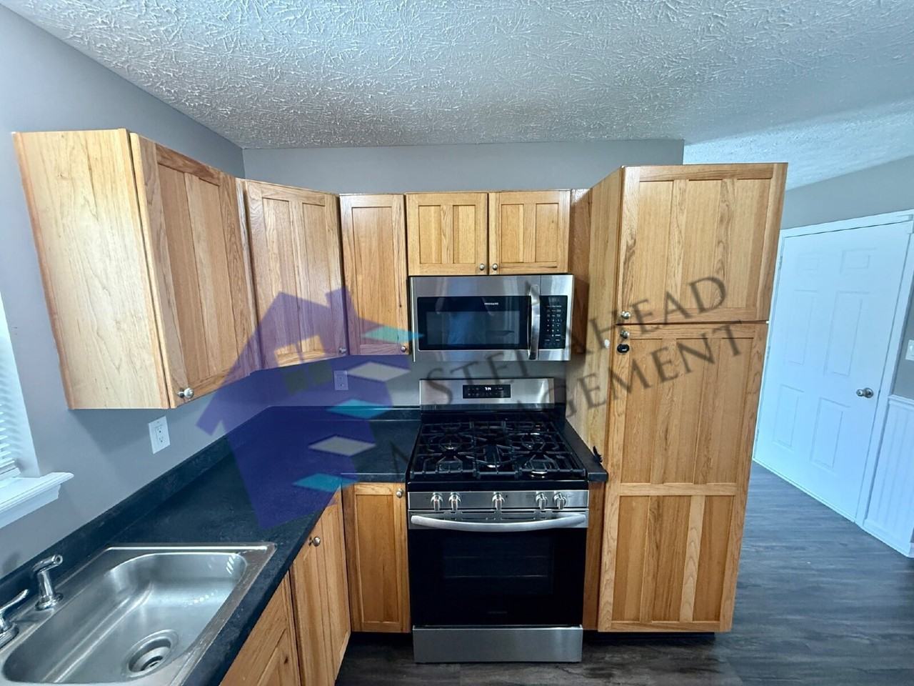 11129 Waterfield Pl - Photo 7 of 27