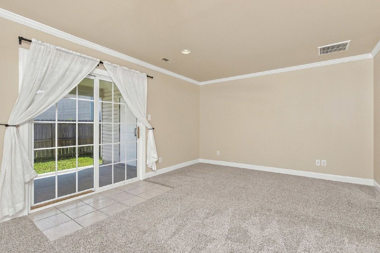 4009 Lucerne Ct #A - Photo 4 of 17