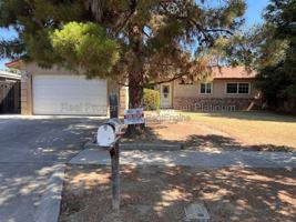 featured image of 5957 E Fedora Ave