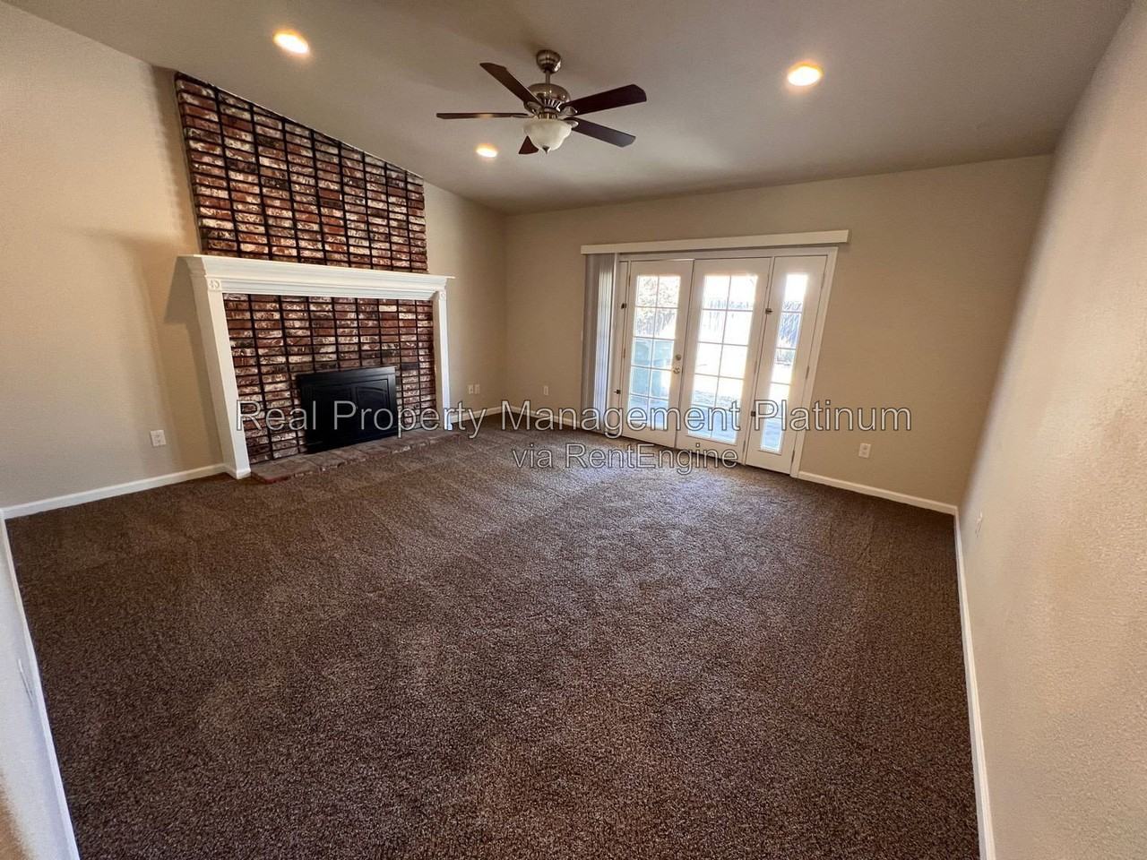 5957 E Fedora Ave - Photo 5 of 12