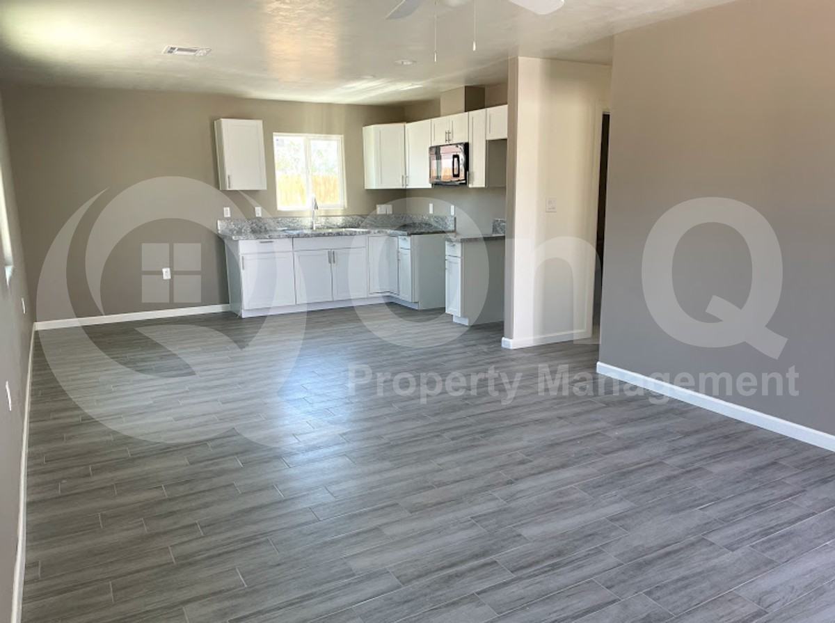 207 W Oklahoma St #2 - Photo 6 of 25