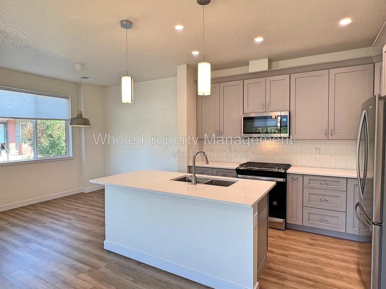 2049 W 67th Pl - Photo 4 of 32