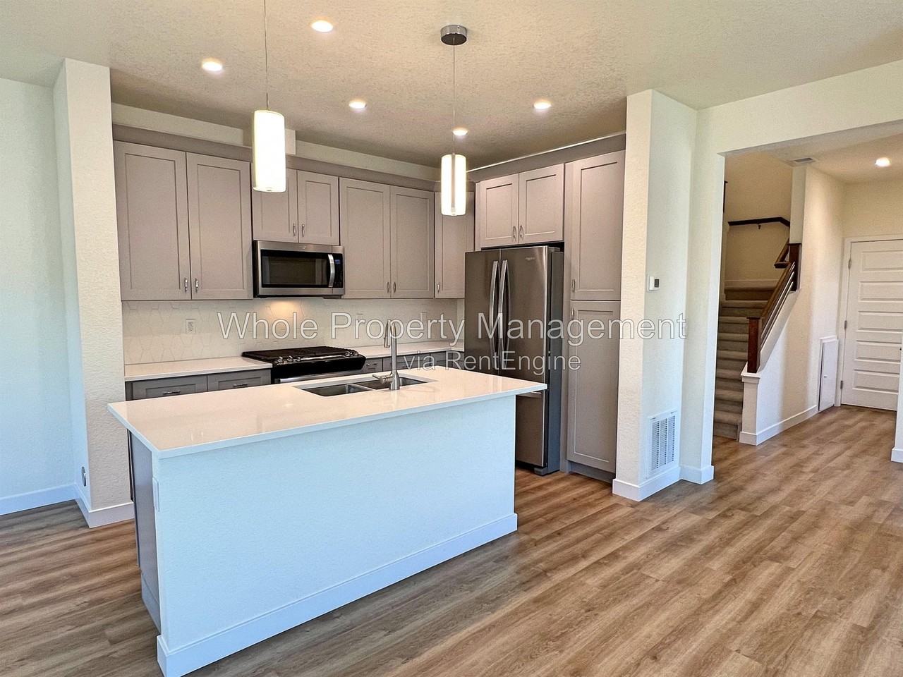 2049 W 67th Pl - Photo 7 of 32