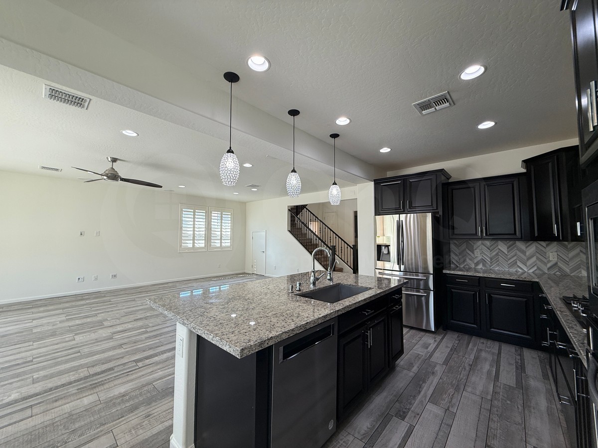 213 E Lantana Dr - Photo 7 of 41